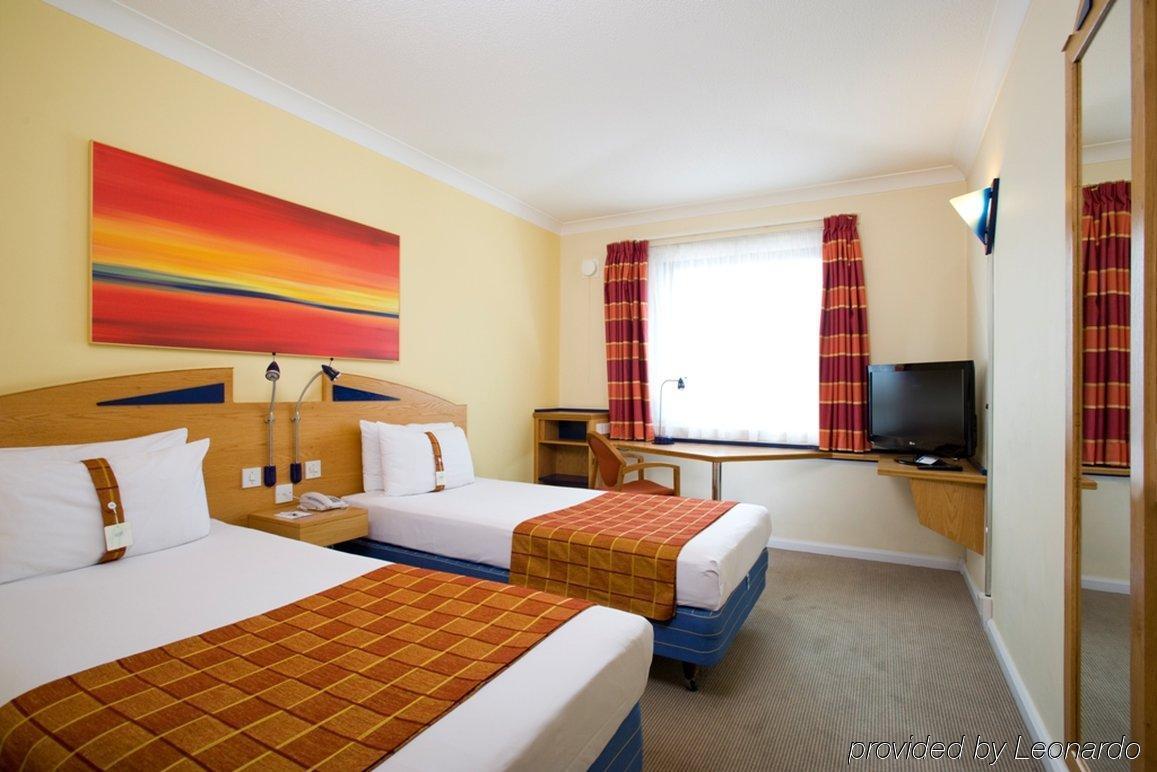 Holiday Inn Express East Midlands Airport By Ihg Castle Donington Cameră foto