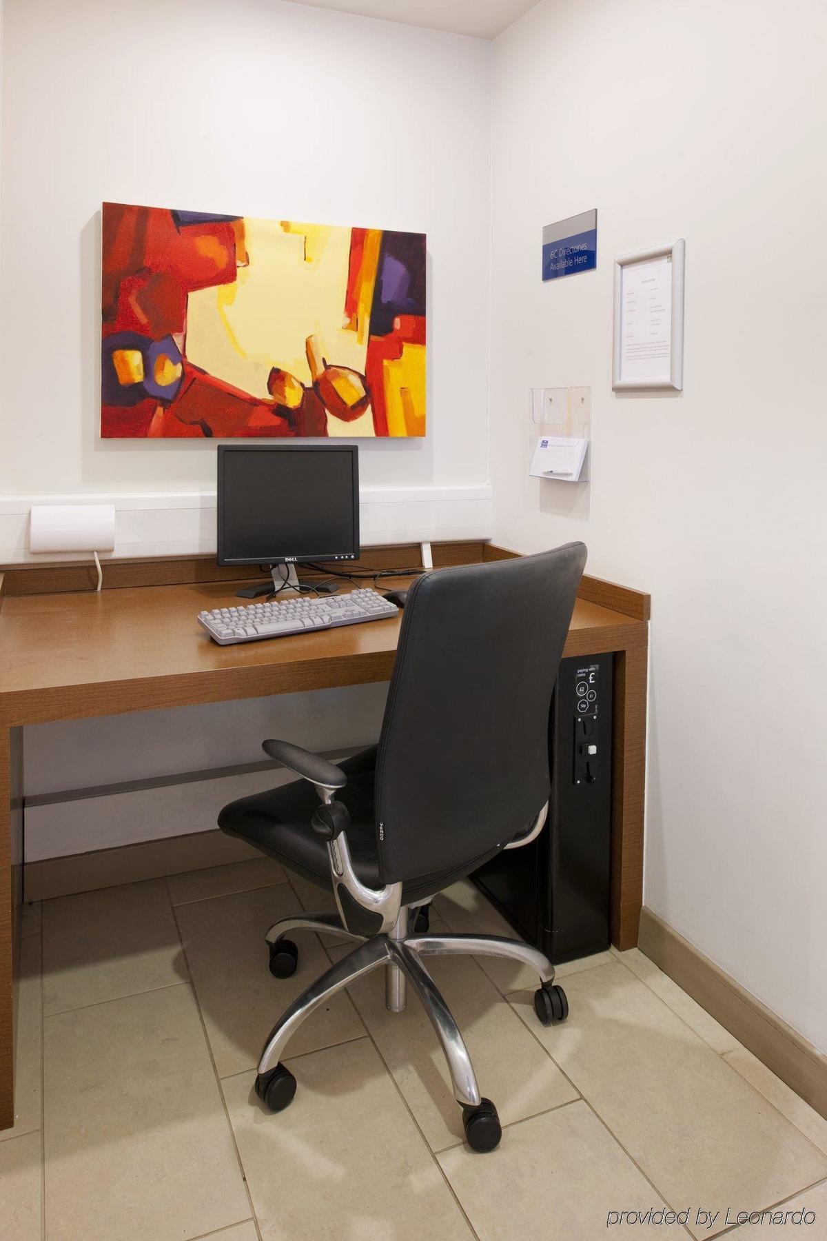 Holiday Inn Express East Midlands Airport By Ihg Castle Donington Facilități foto